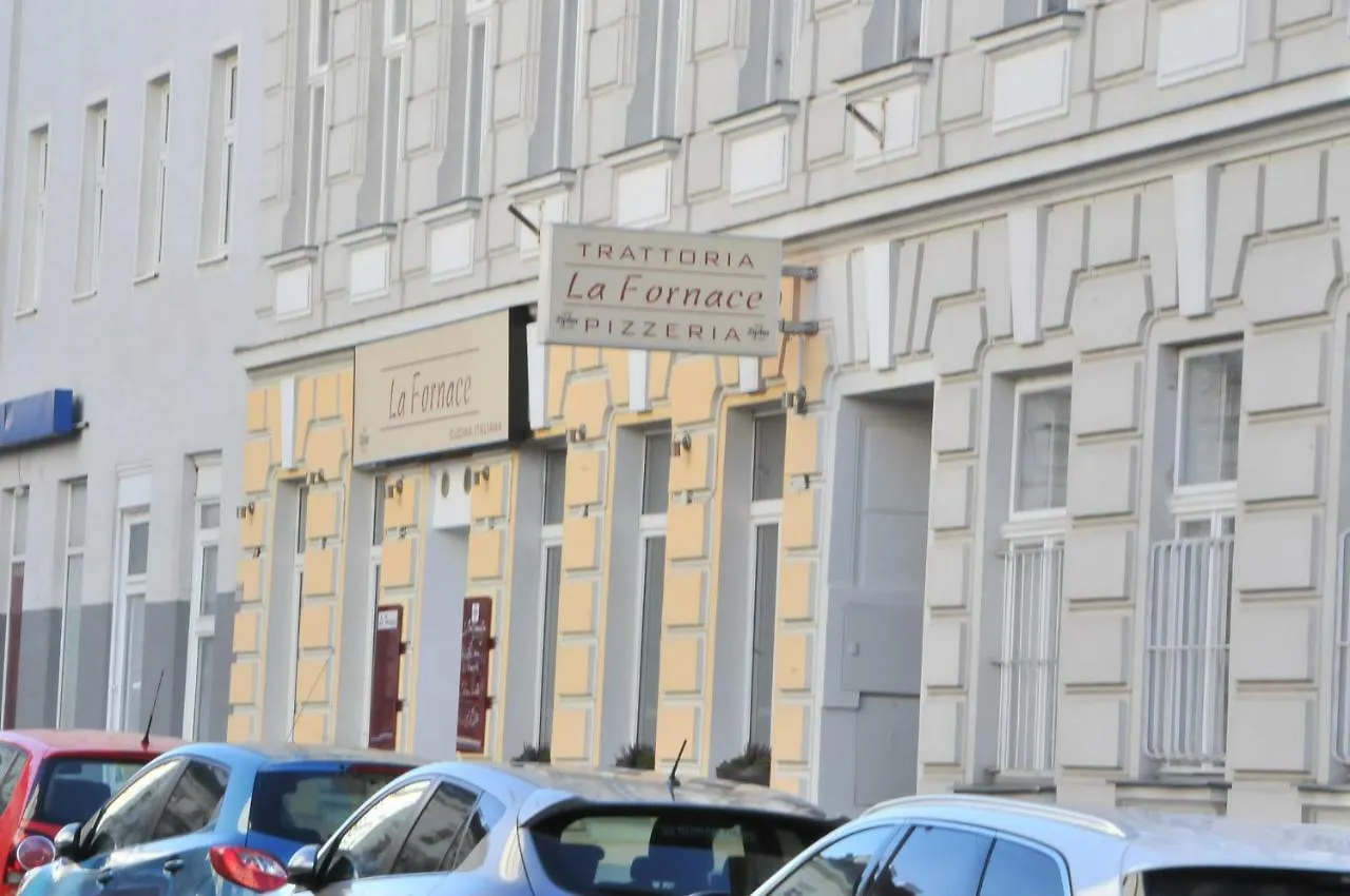 Charming Center City Apartment Vienna